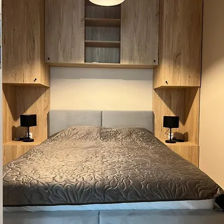 Aquarius Kilinskiego 3 *